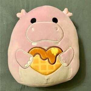 SQUISHMALLOWS-  HANNA THE HIPPO - Valentine’s Day Collection Plush